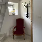 Ancienne Ferme Renovee Avec Jardin Prive, Poele A Bois Et Terrasse - Fr-1-582-44 *