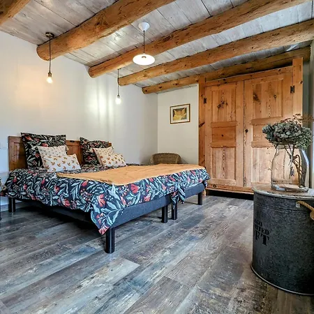 Vakantiehuis Ancienne Ferme Renovee Avec Jardin Prive, Poele A Bois Et Terrasse - Fr-1-582-44