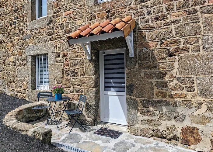Casa vacanze Saint-préjet-d'allier, 4 Pièces, 6 Personnes - Fr-1-582-44