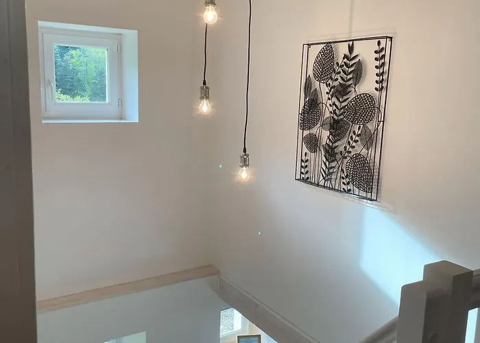 Holiday home Ancienne Ferme Renovee Avec Jardin Prive, Poele A Bois Et Terrasse - Fr-1-582-44