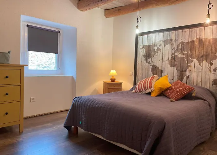 Ancienne Ferme Renovee Avec Jardin Prive, Poele A Bois Et Terrasse - Fr-1-582-44