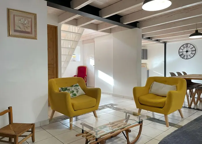 Casa vacanze Saint-préjet-d'allier, 4 Pièces, 6 Personnes - Fr-1-582-44 Saint-Prejet-d'Allier