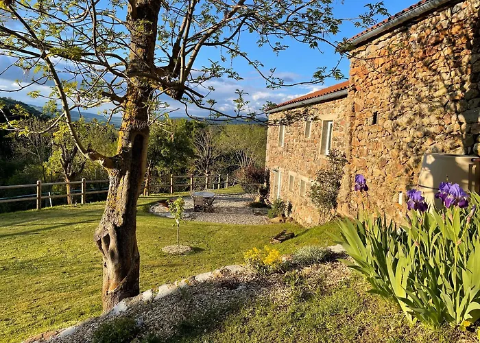 Ancienne Ferme Renovee Avec Jardin Prive, Poele A Bois Et Terrasse - Fr-1-582-44 * Saint-Prejet-d'Allier